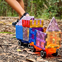 Load image into Gallery viewer, MAGBLOX® TWIN CAR PACK WITH WOODEN WHEELS - Magnetic Tiles 9
