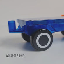 Load and play video in Gallery viewer, MAGBLOX® TWIN CAR PACK WITH WOODEN WHEELS
